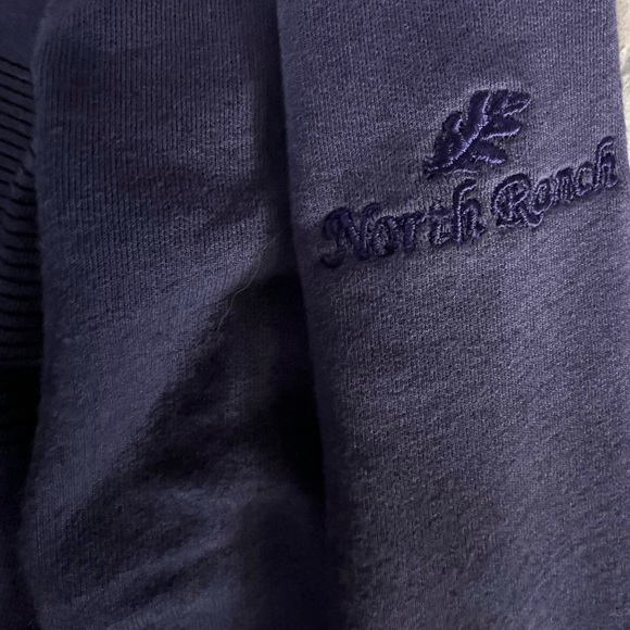 Travis Mathew’s golf pullover lightweight jacket - Picture 4 of 7